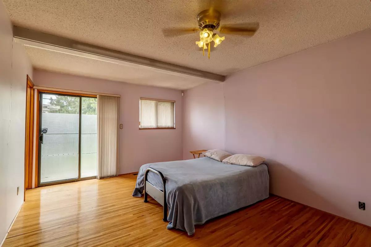 Office / Den Photo of 4638 Royal Oak Avenue, Burnaby, BC