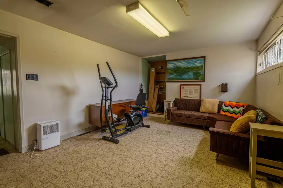 Outdoor Deck Photo of 4638 Royal Oak Avenue, Burnaby, BC