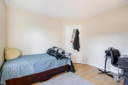 Hallway Photo of 10 8257 121 A Street, Surrey, BC