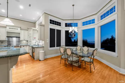 Breakfast Nook Photo of 2398 Constantine Place, West Vancouver, BC