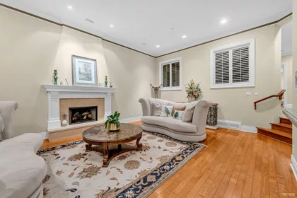 2398 Constantine Place, West Vancouver, BC