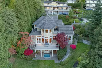 2398 Constantine Place, West Vancouver, BC