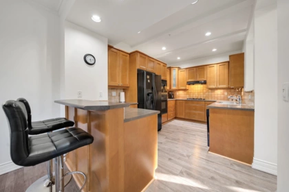 Kitchen Photo of 14 16655 64 Avenue, Surrey, BC