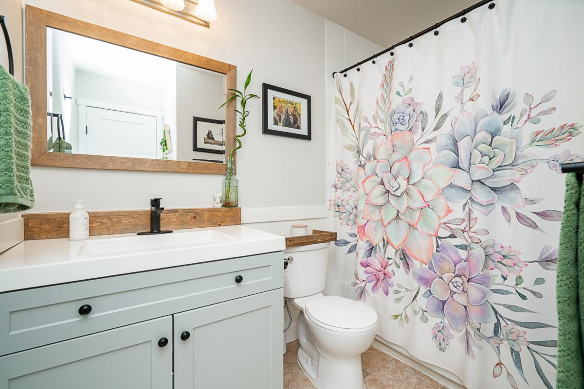 Garden / Landscaping Photo of 8588 Wilderness Court, Burnaby, BC