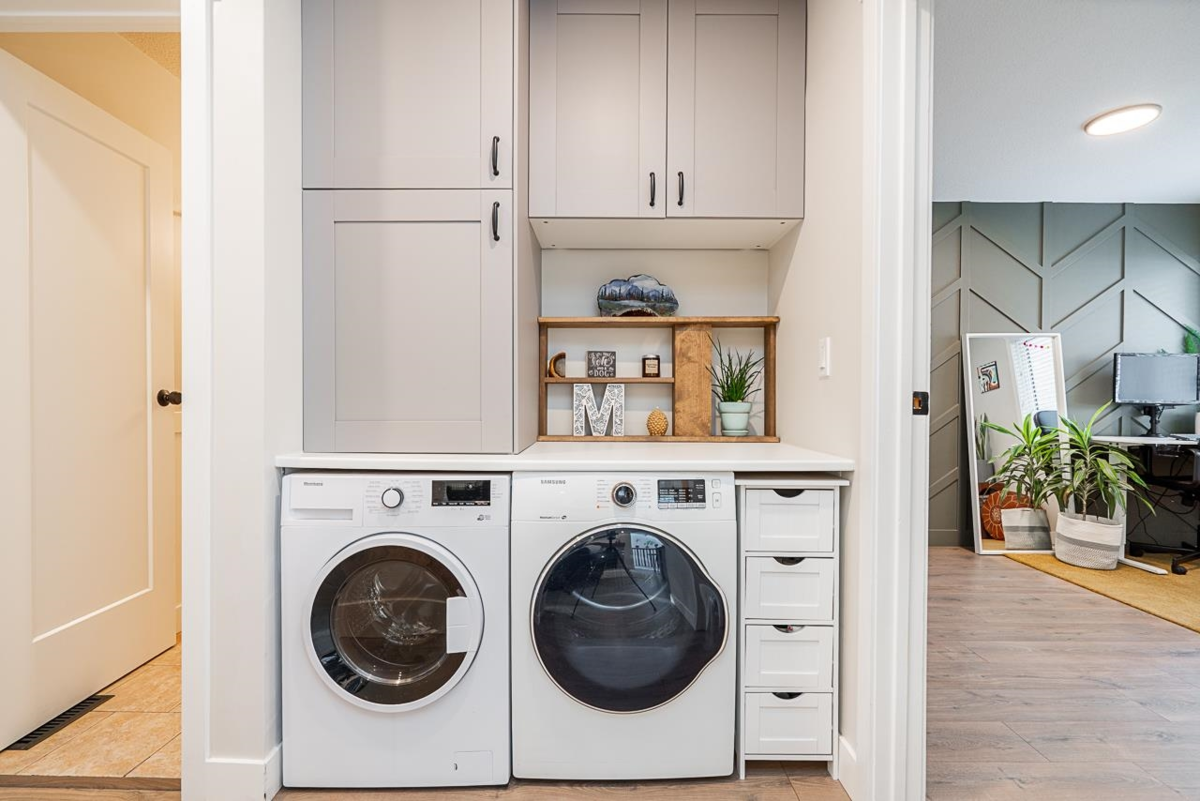 Hallway Photo of 8588 Wilderness Court, Burnaby, BC