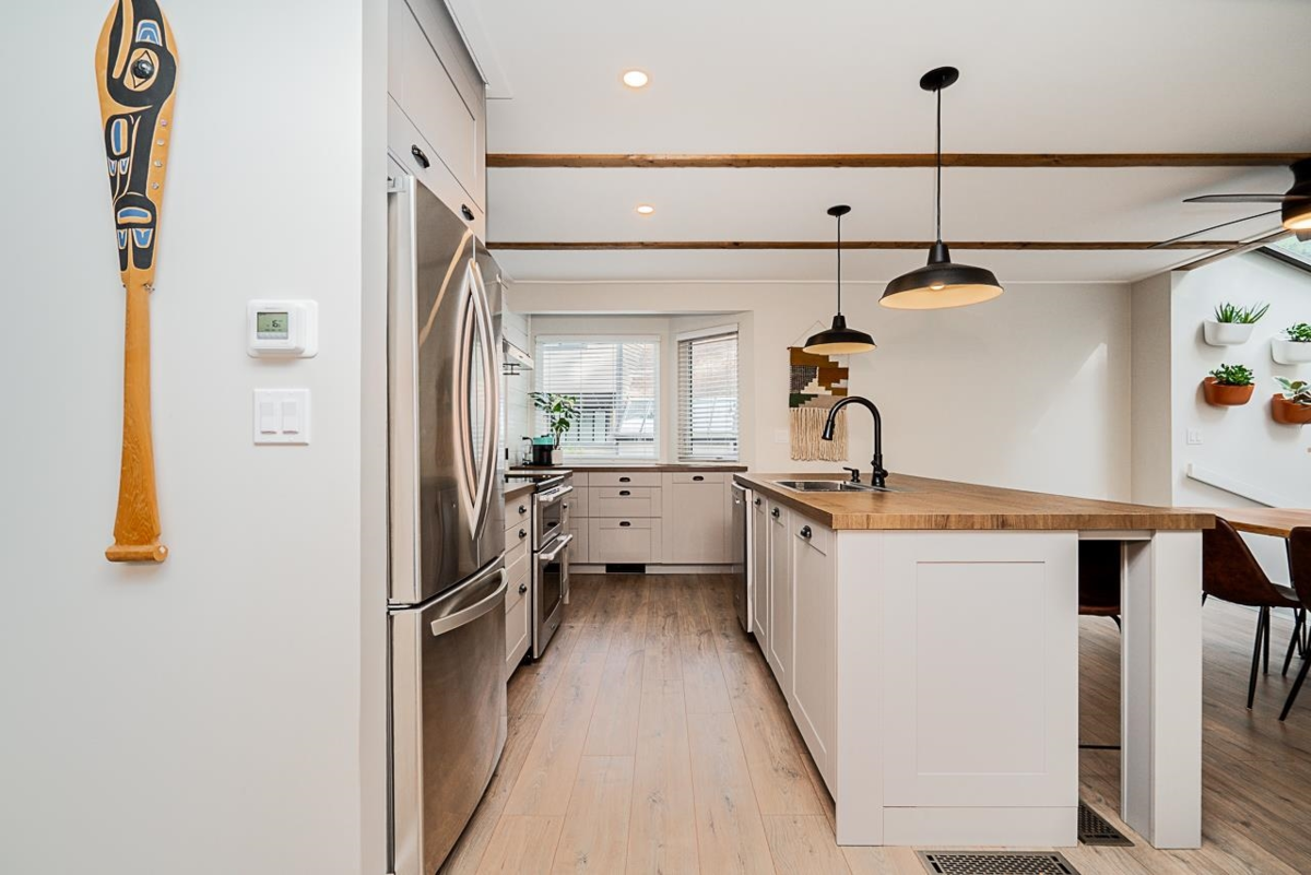 Walk-In Closet Photo of 8588 Wilderness Court, Burnaby, BC