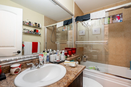 Swimming Pool Photo of 5941 129b Street, Surrey, BC