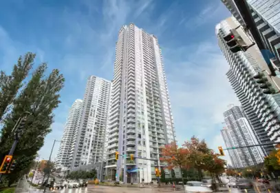 2711 13696 100 Avenue, Surrey, BC, Surrey — Apartment/Condo for sale