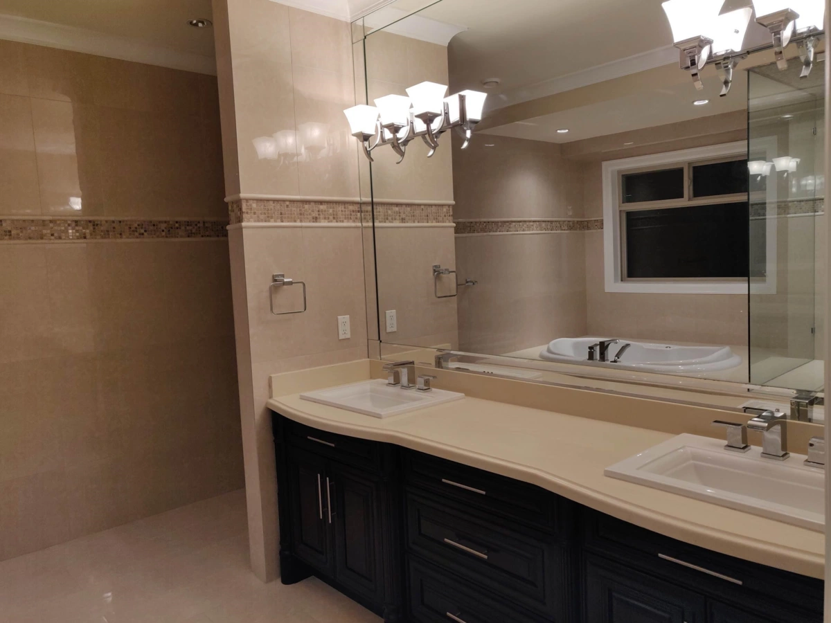 Powder Room Photo of 9760 Saunders Road, Richmond, BC