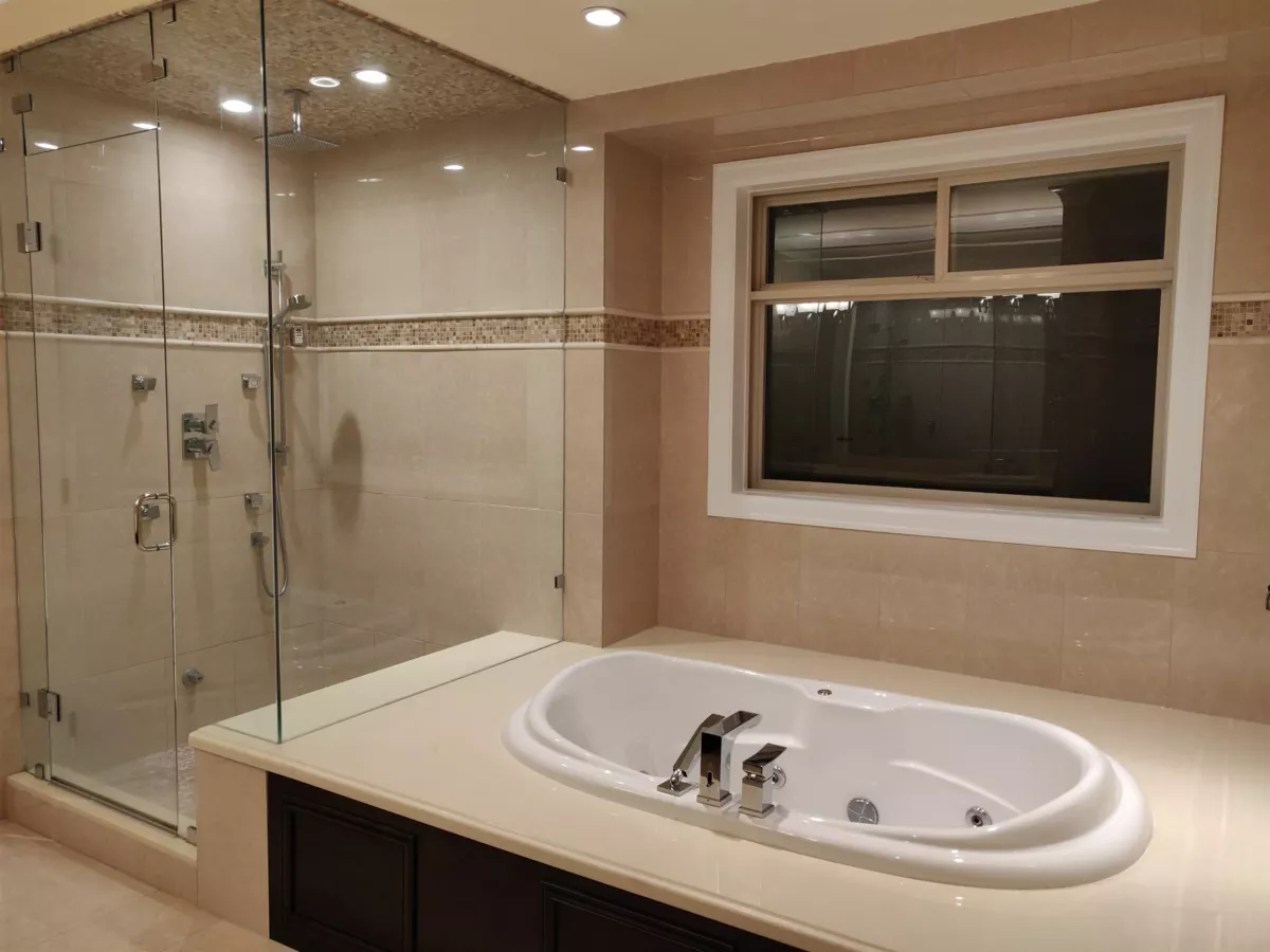 Primary Bathroom Photo of 9760 Saunders Road, Richmond, BC