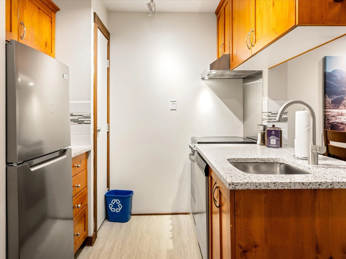 Breakfast Nook Photo of 422 4899 Painted Cliff Road, Whistler, BC