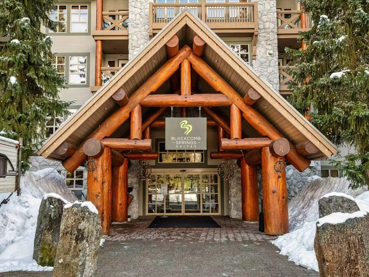 Hallway Photo of 422 4899 Painted Cliff Road, Whistler, BC