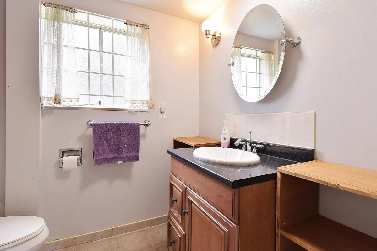 Front Yard Photo of 1589 Lancaster Street, White Rock, BC