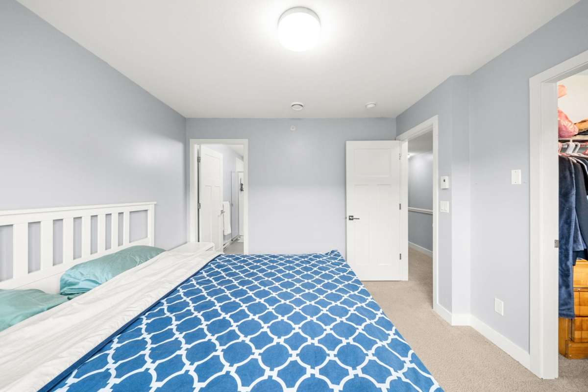 Laundry Room Photo of 71 11305 240 Street, Maple Ridge, BC