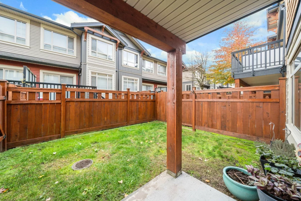 Office / Den Photo of 71 11305 240 Street, Maple Ridge, BC