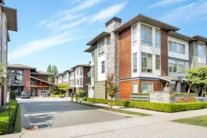 10 8473 163 Street, Surrey, BC, Surrey — Townhouse for sale