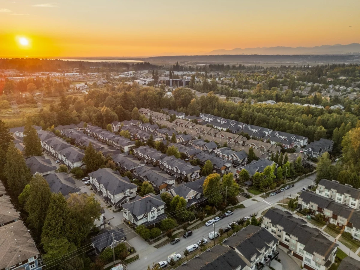 Family Room Photo of 101 2979 156 Street, Surrey, BC