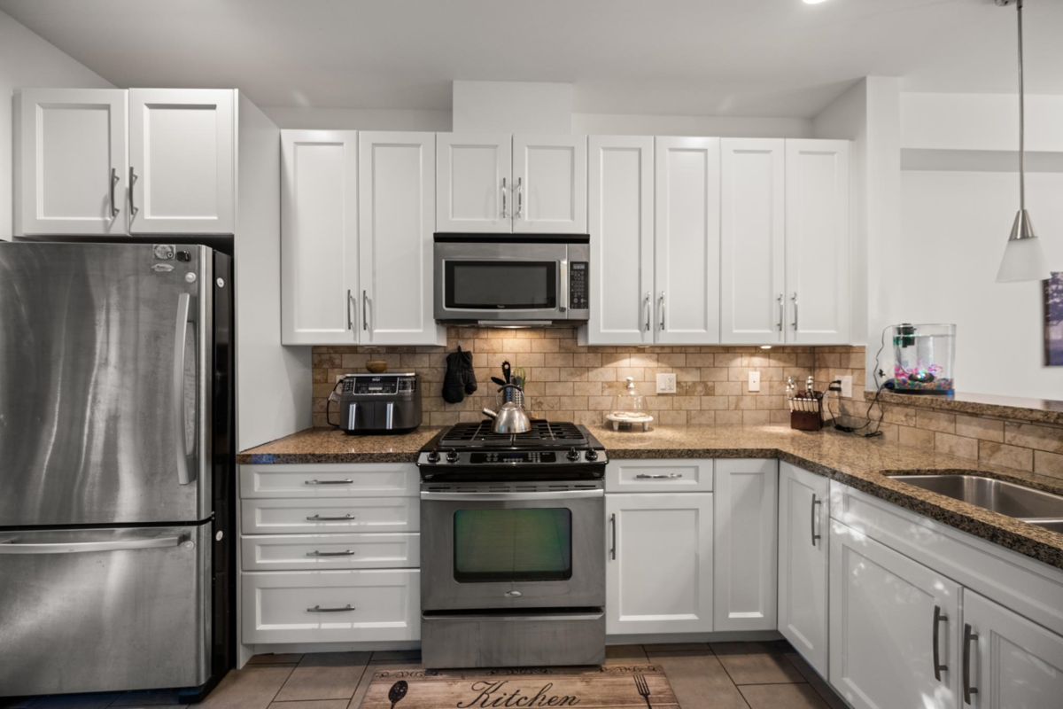 Guest Bathroom Photo of 101 2979 156 Street, Surrey, BC