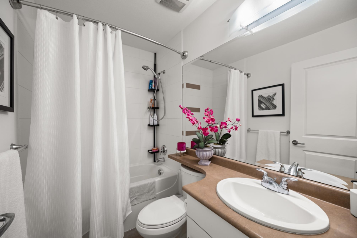 Hallway Photo of 101 2979 156 Street, Surrey, BC