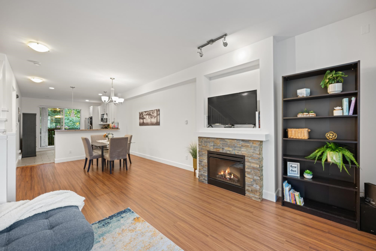 Kitchen Island Photo of 101 2979 156 Street, Surrey, BC