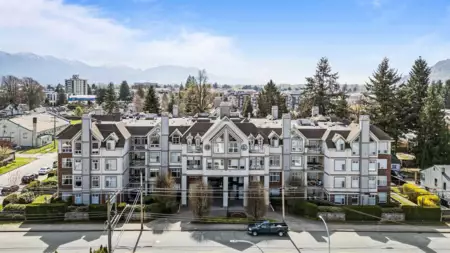 406 45700 Wellington Avenue, Chilliwack, BC, Chilliwack — Apartment/Condo for sale
