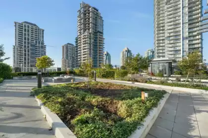 Garden / Landscaping Photo of 1808 2085 Skyline Court, Burnaby, BC