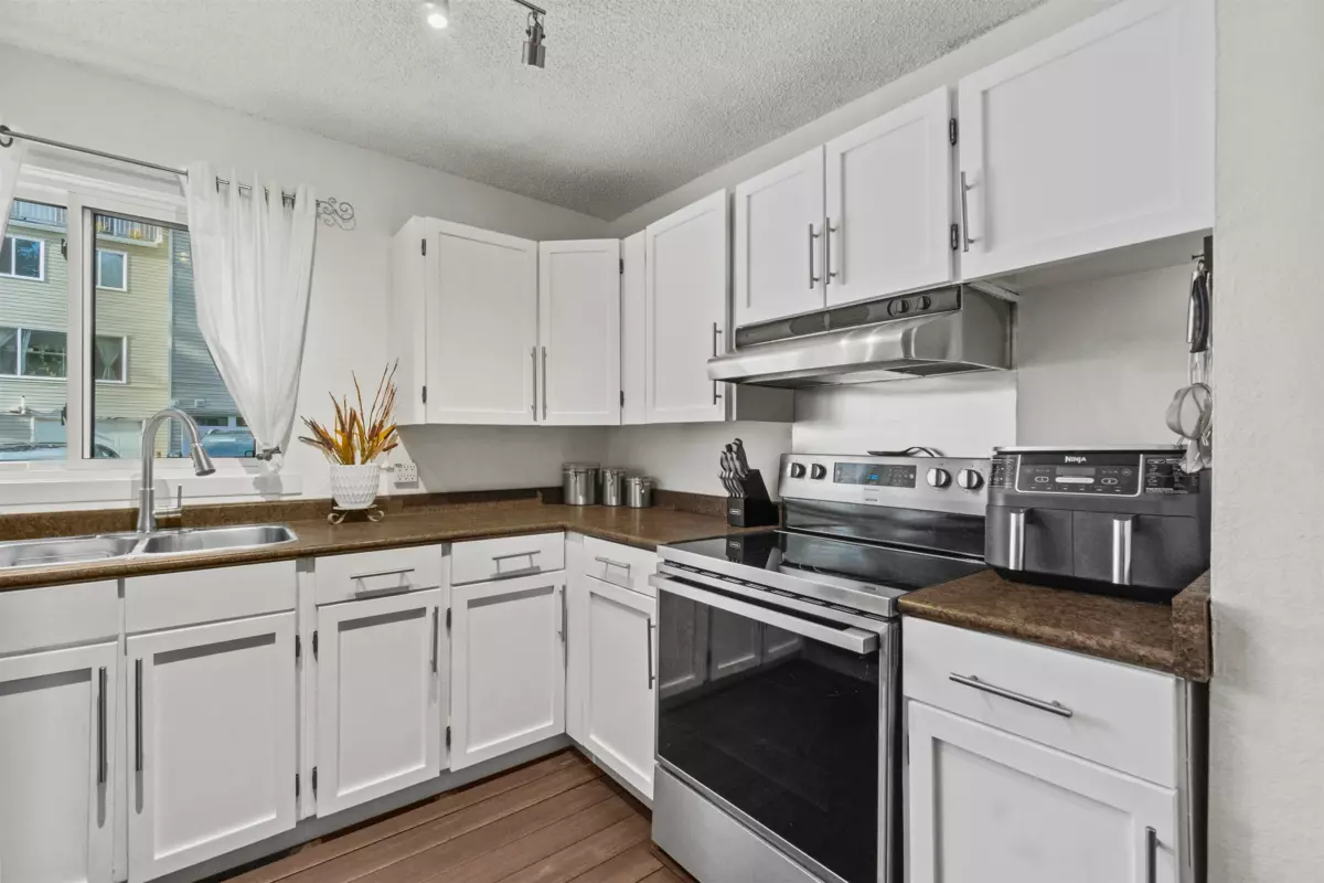 Dining Area Photo of 2082 Springer Avenue, Burnaby, BC