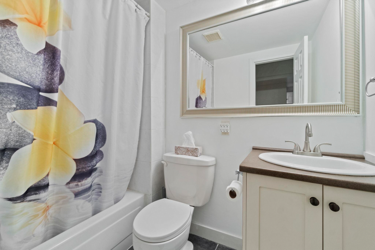 Loft / Bonus Room Photo of 2082 Springer Avenue, Burnaby, BC