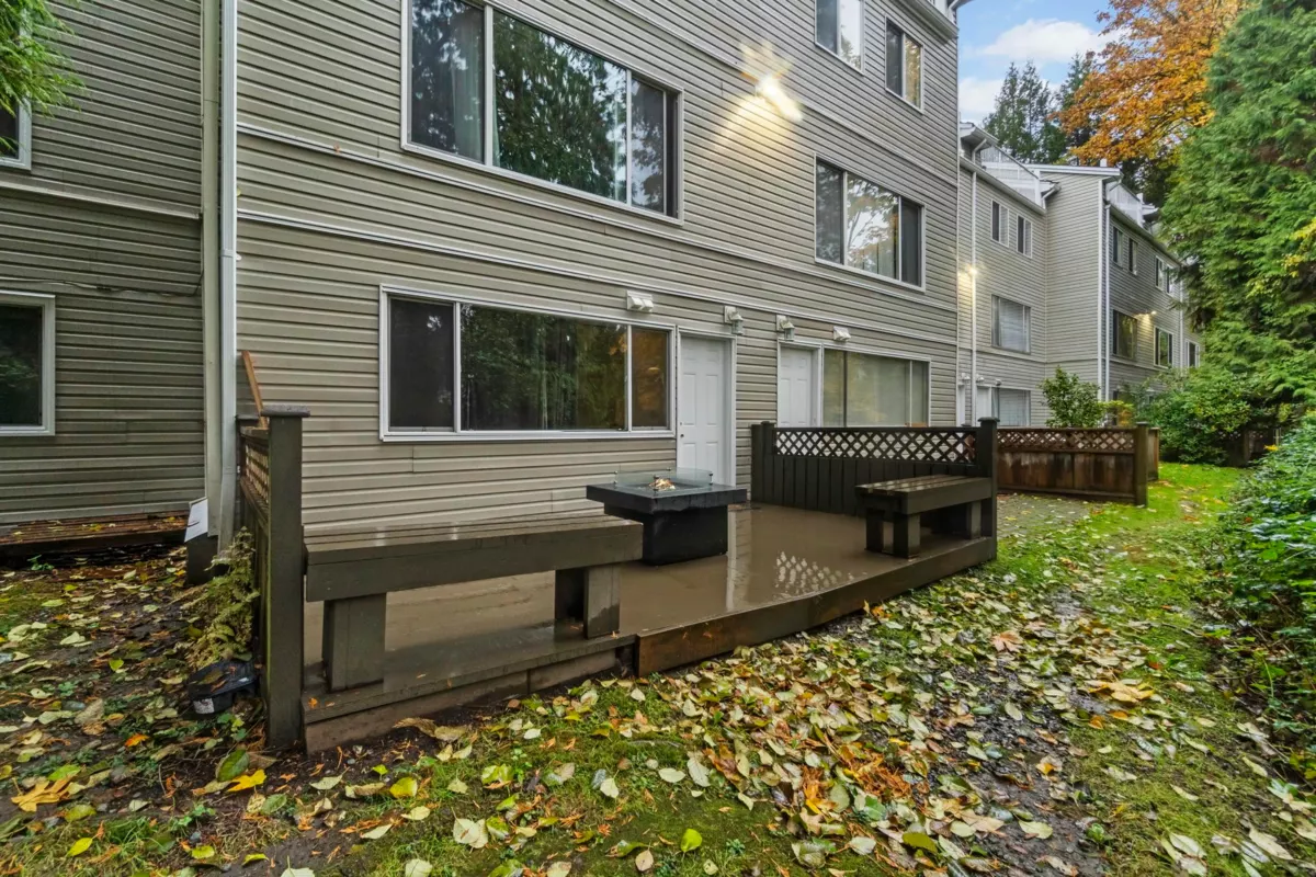 Mudroom Photo of 2082 Springer Avenue, Burnaby, BC