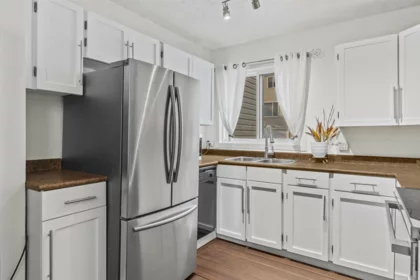 2082 Springer Avenue, Burnaby, BC, Burnaby — Townhouse for sale