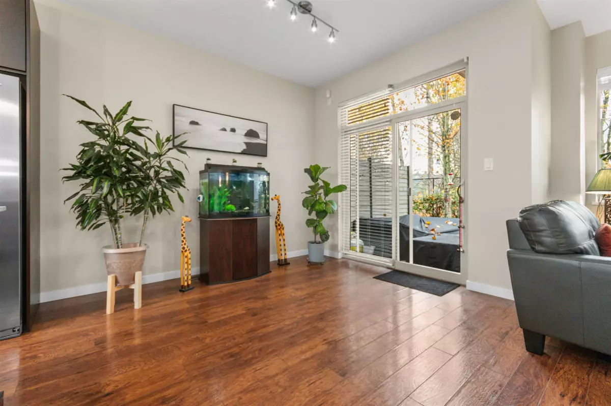 Guest Bathroom Photo of 27 34248 King Road, Abbotsford, BC