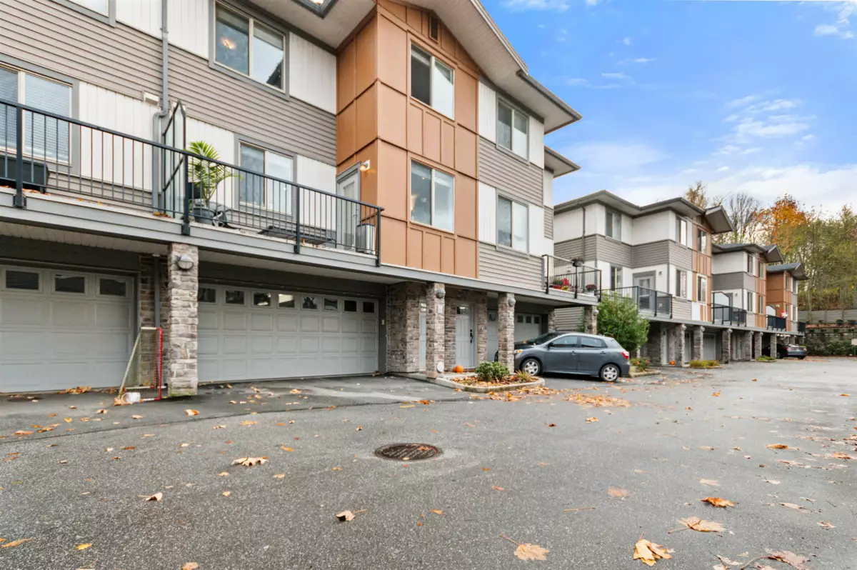 Neighborhood Park Photo Near 27 34248 King Road, Abbotsford, BC