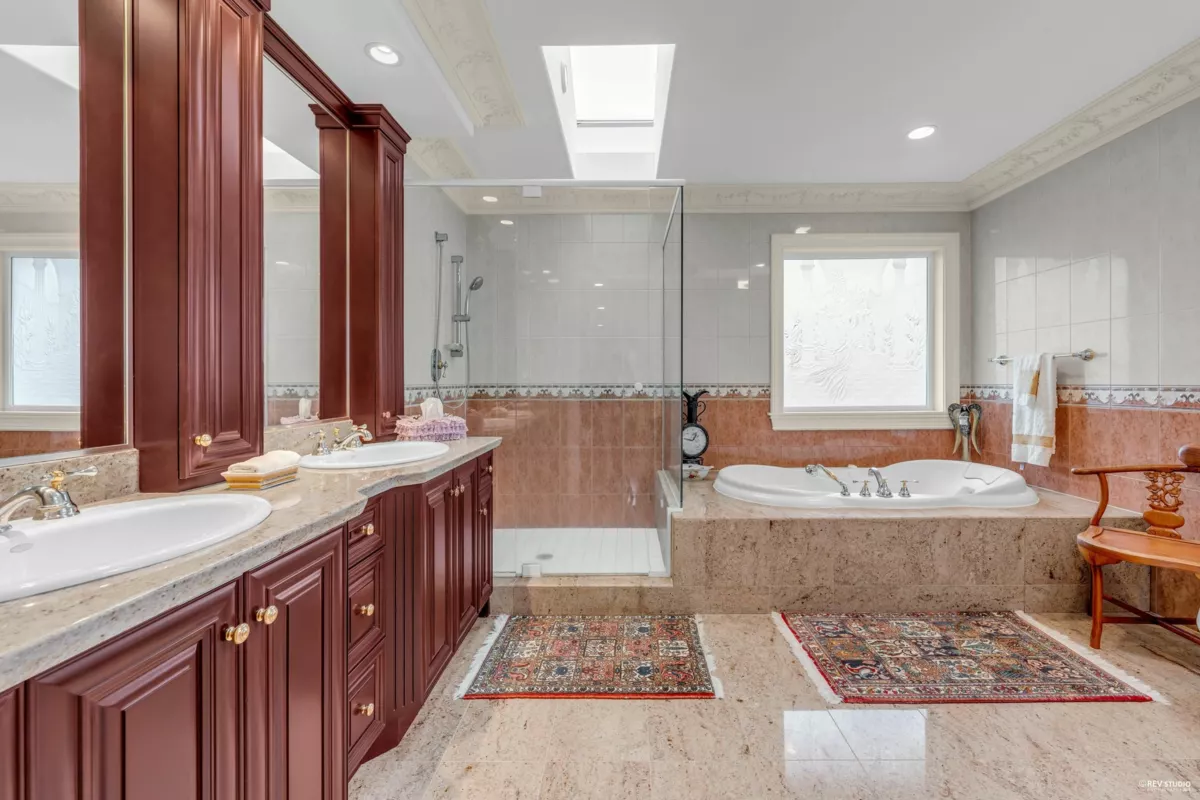 Entry Foyer Photo of 1961 Allison Road, Vancouver, BC