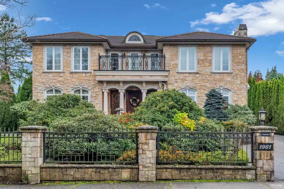 Exterior Front Photo of 1961 Allison Road, Vancouver, BC