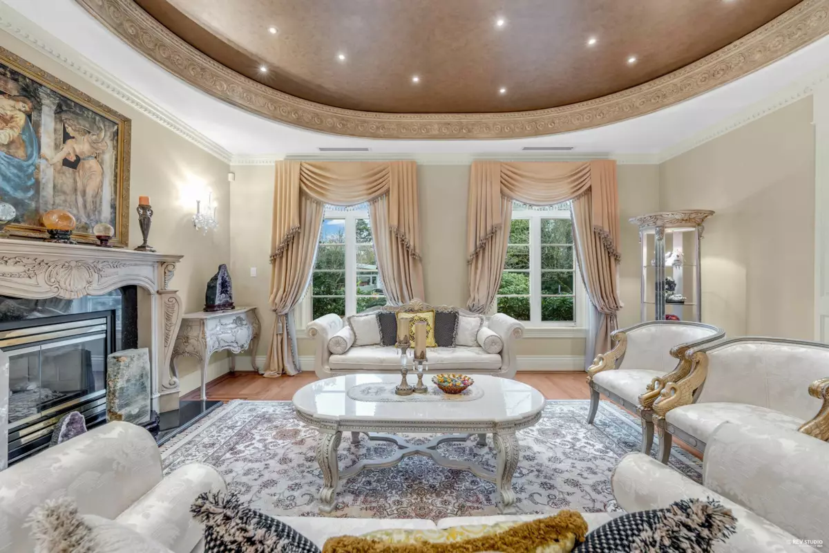 Kitchen Island Photo of 1961 Allison Road, Vancouver, BC