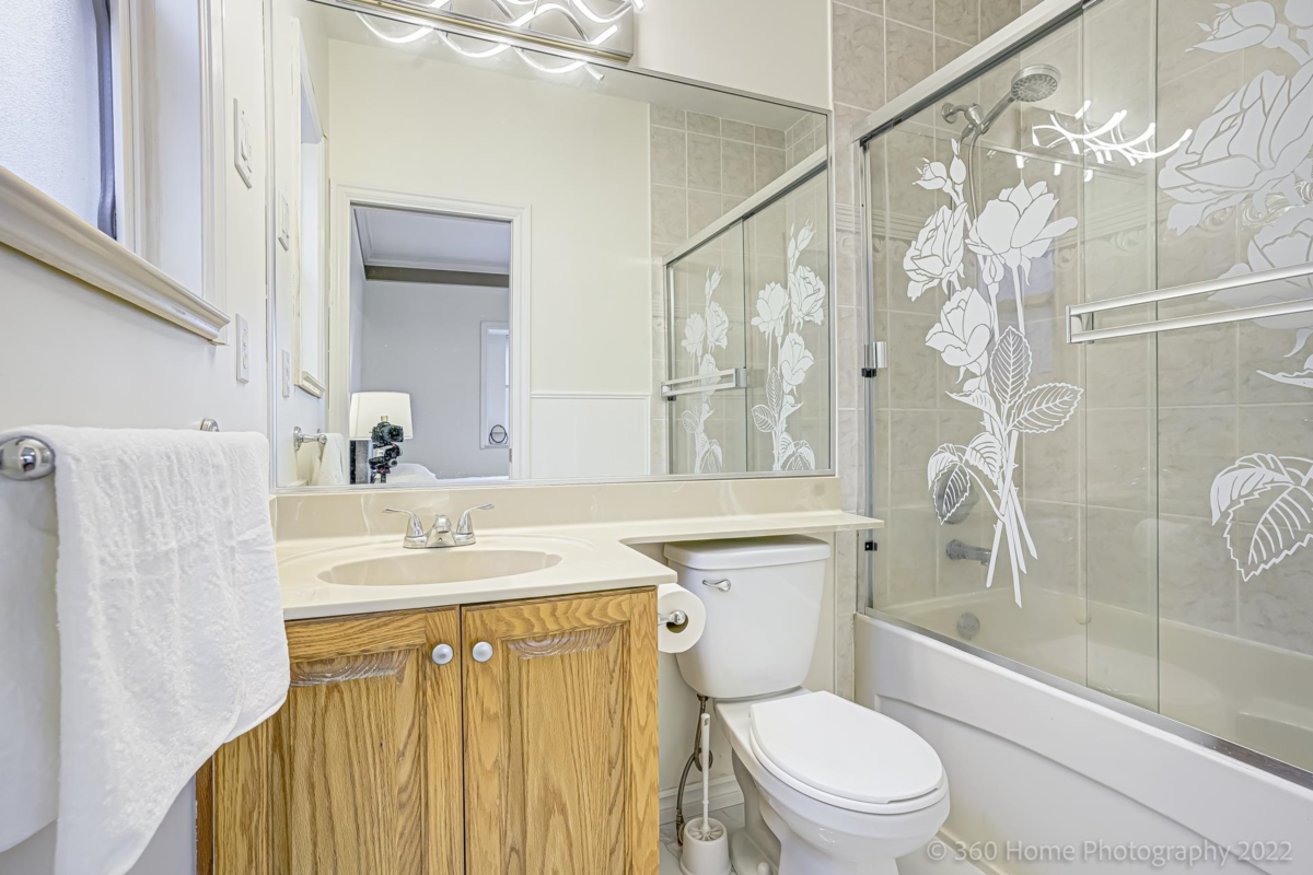 Loft / Bonus Room Photo of 2529 Franklin Street, Vancouver, BC