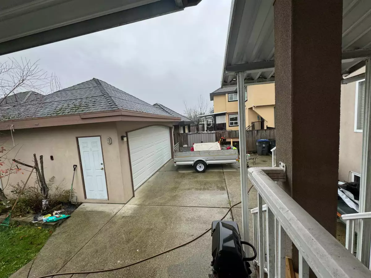 Powder Room Photo of 12655 67b Avenue, Surrey, BC