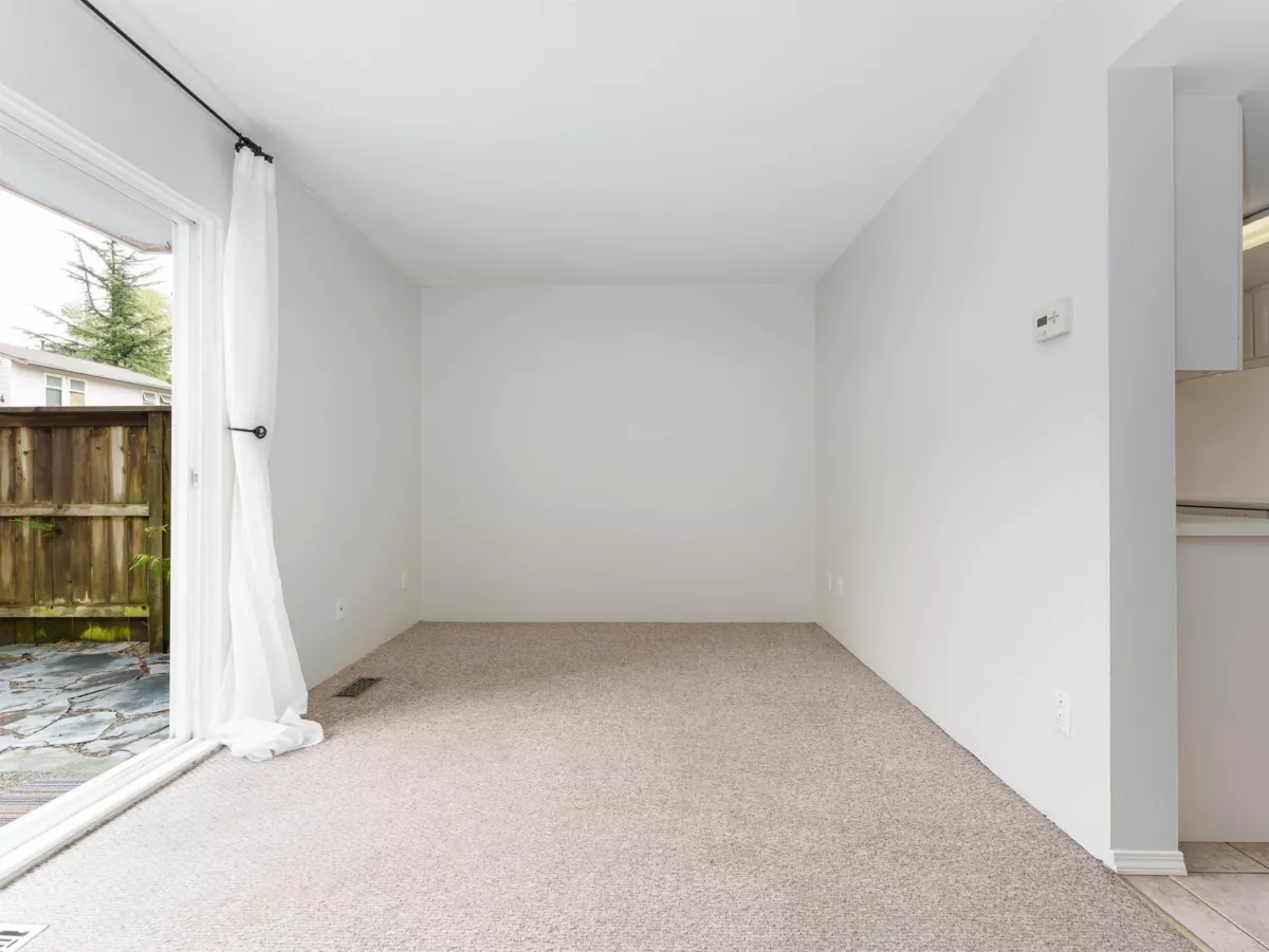 Bedroom 2 Photo of 5 3554 E 49th Avenue, Vancouver, BC