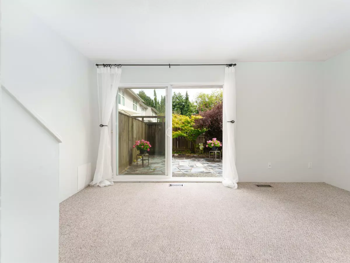 Bedroom 3 Photo of 5 3554 E 49th Avenue, Vancouver, BC