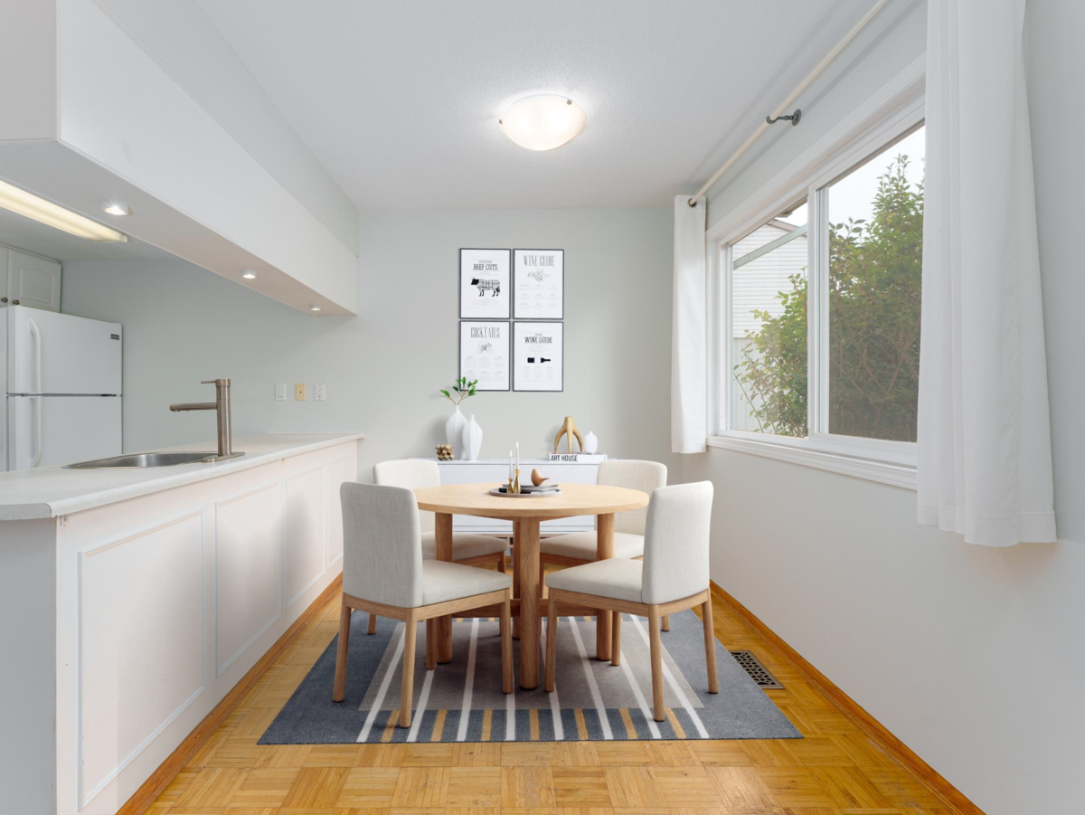 Family Room Photo of 5 3554 E 49th Avenue, Vancouver, BC