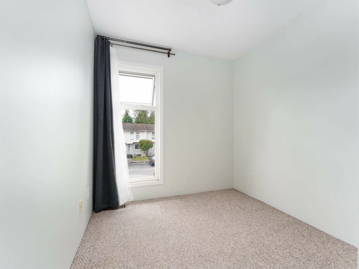 Laundry Room Photo of 5 3554 E 49th Avenue, Vancouver, BC