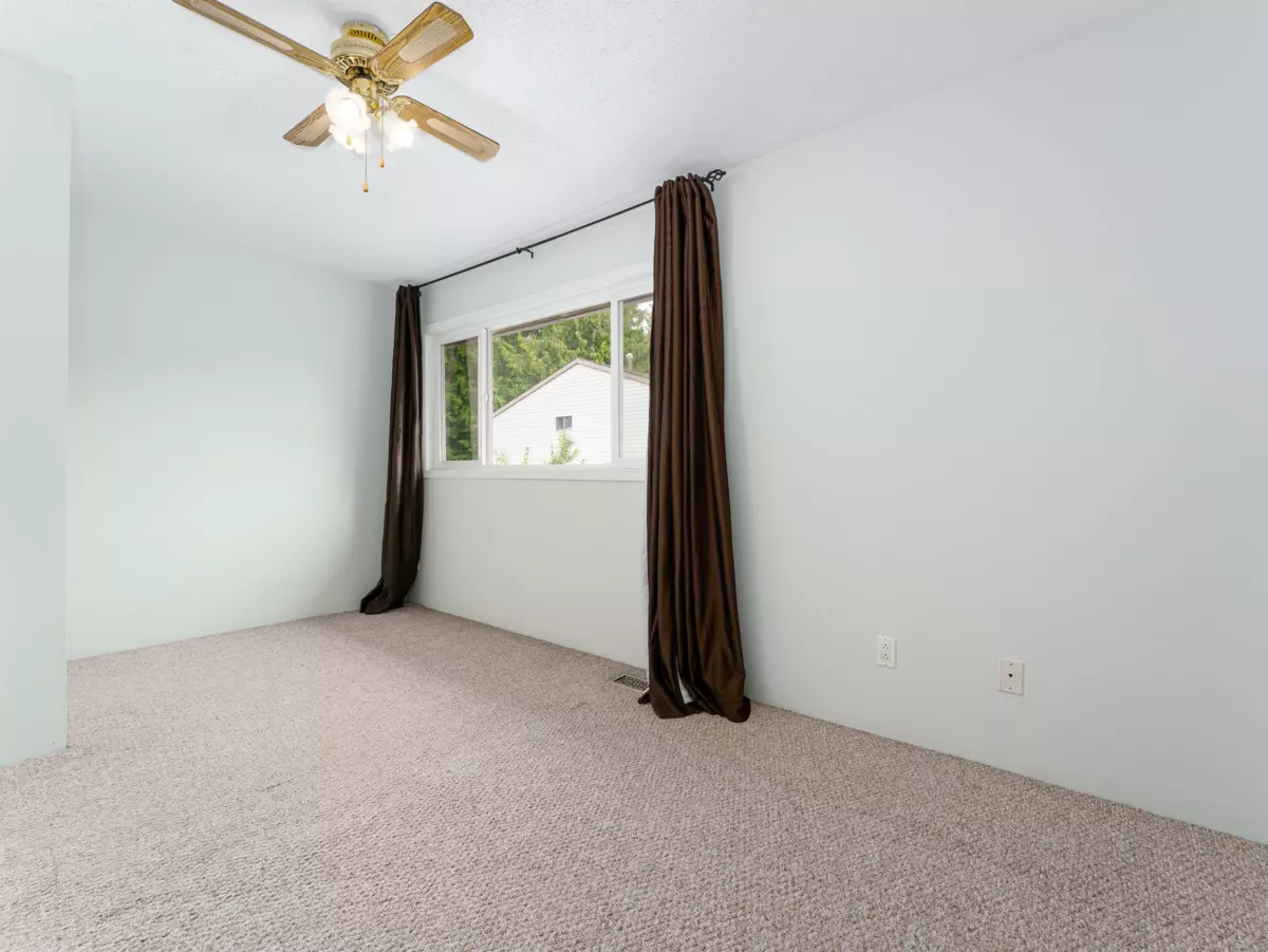 Powder Room Photo of 5 3554 E 49th Avenue, Vancouver, BC