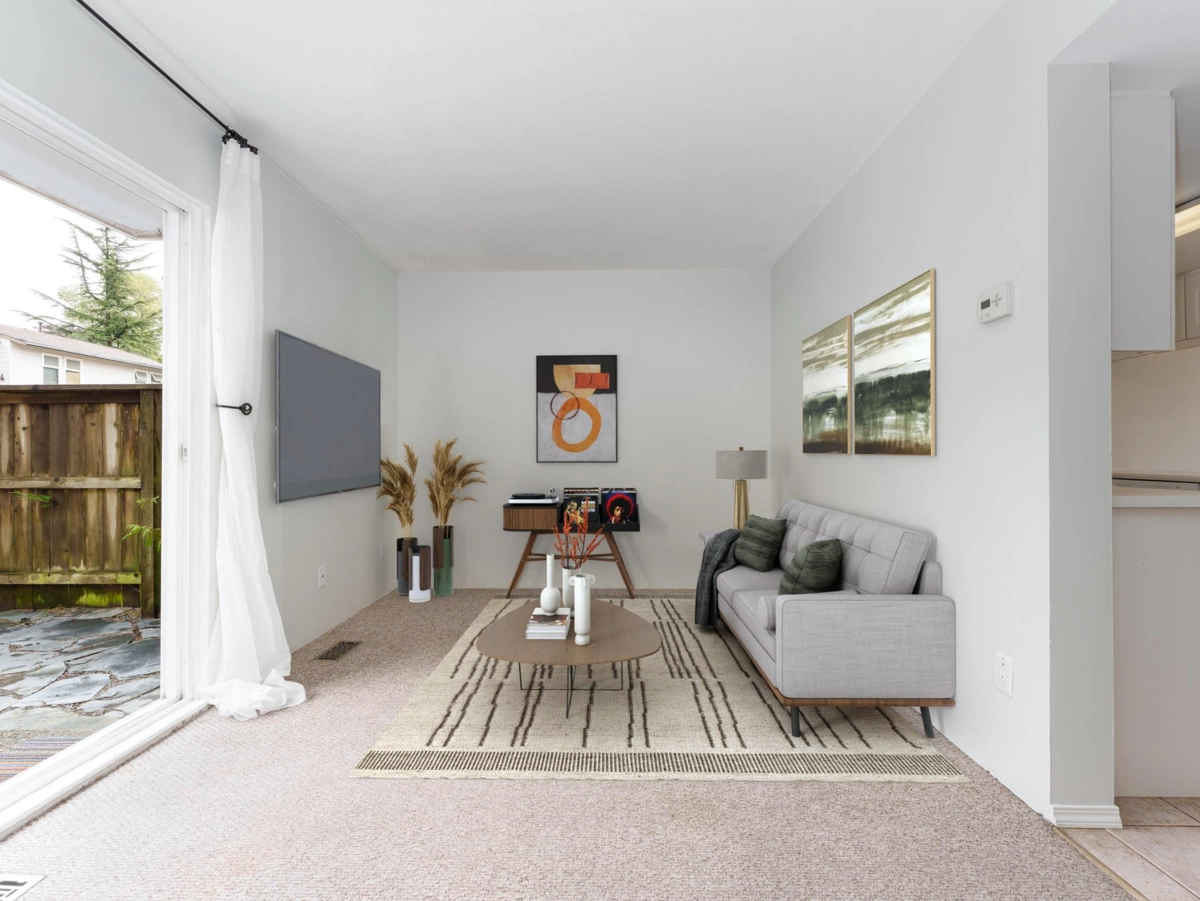 Walk-In Closet Photo of 5 3554 E 49th Avenue, Vancouver, BC