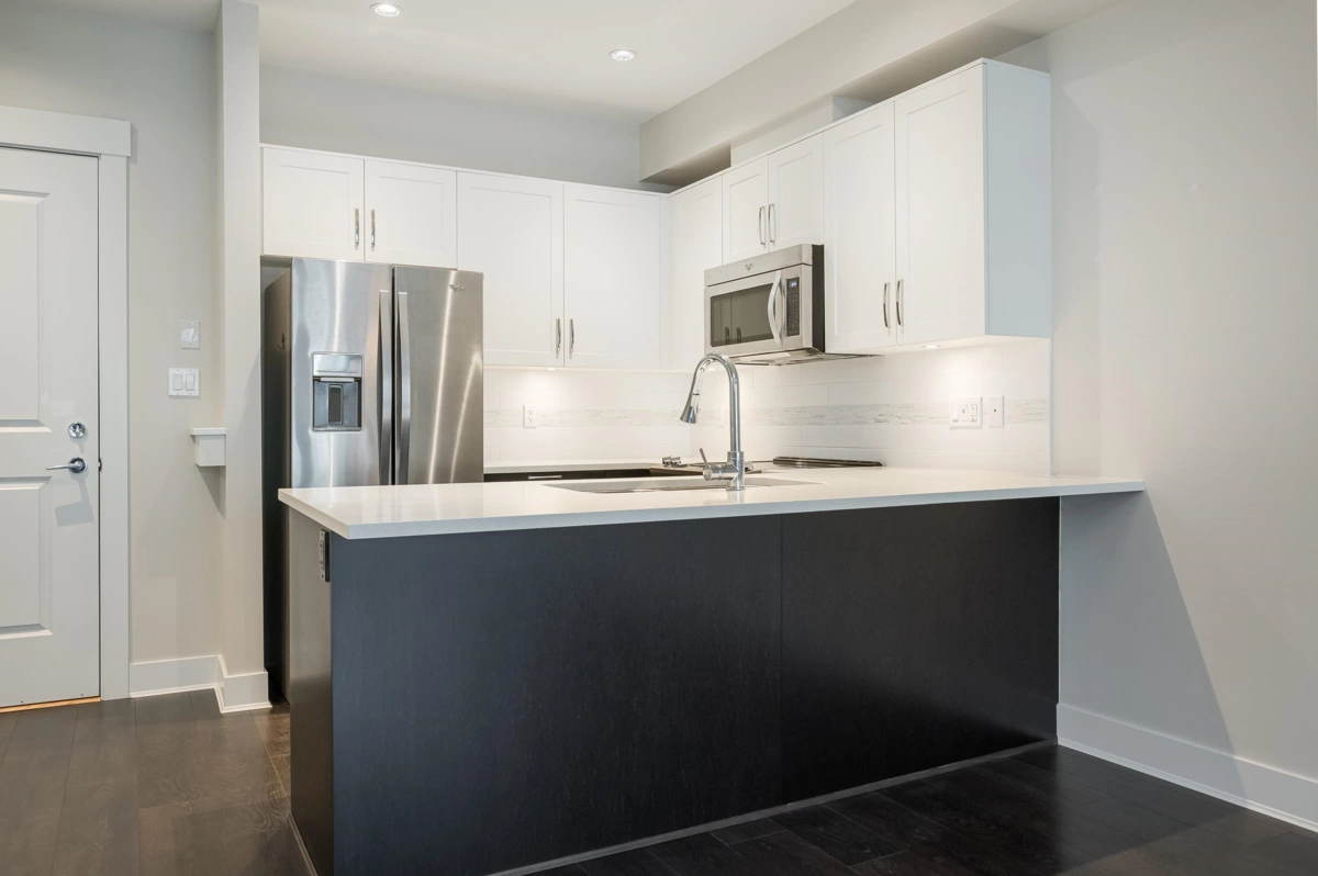Kitchen Photo of 316 20728 Willoughby Town Centre Drive, Langley, BC