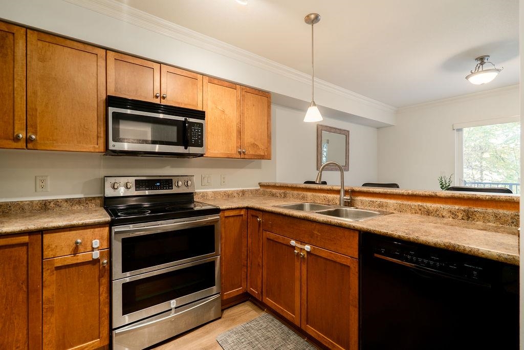 Dining Area Photo of 41 19141 124 Avenue, Pitt Meadows, BC