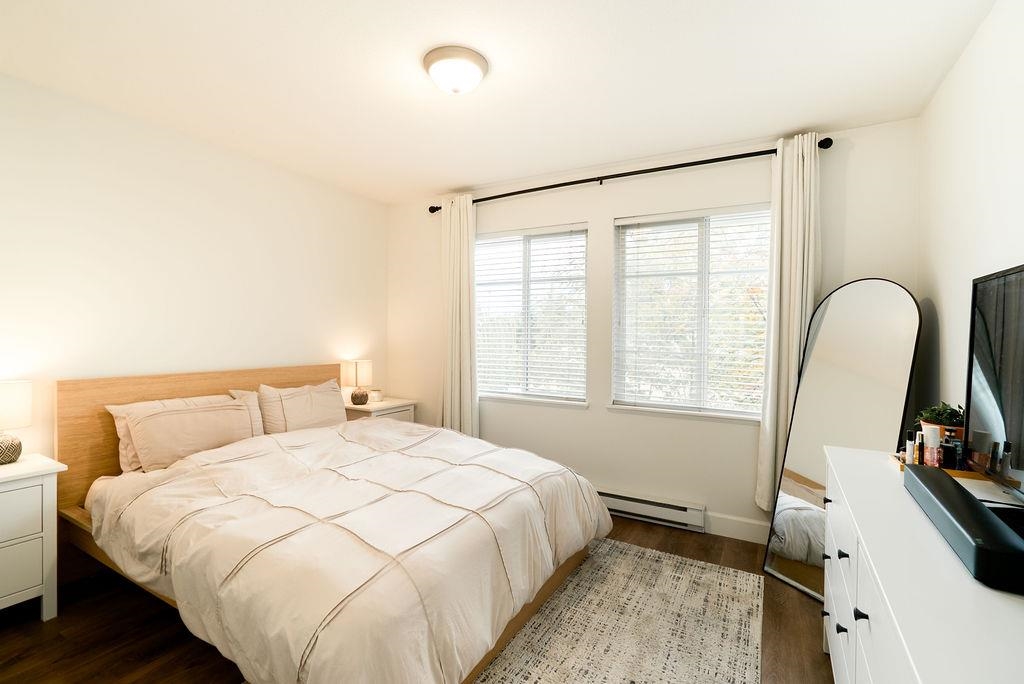 Entry Foyer Photo of 41 19141 124 Avenue, Pitt Meadows, BC