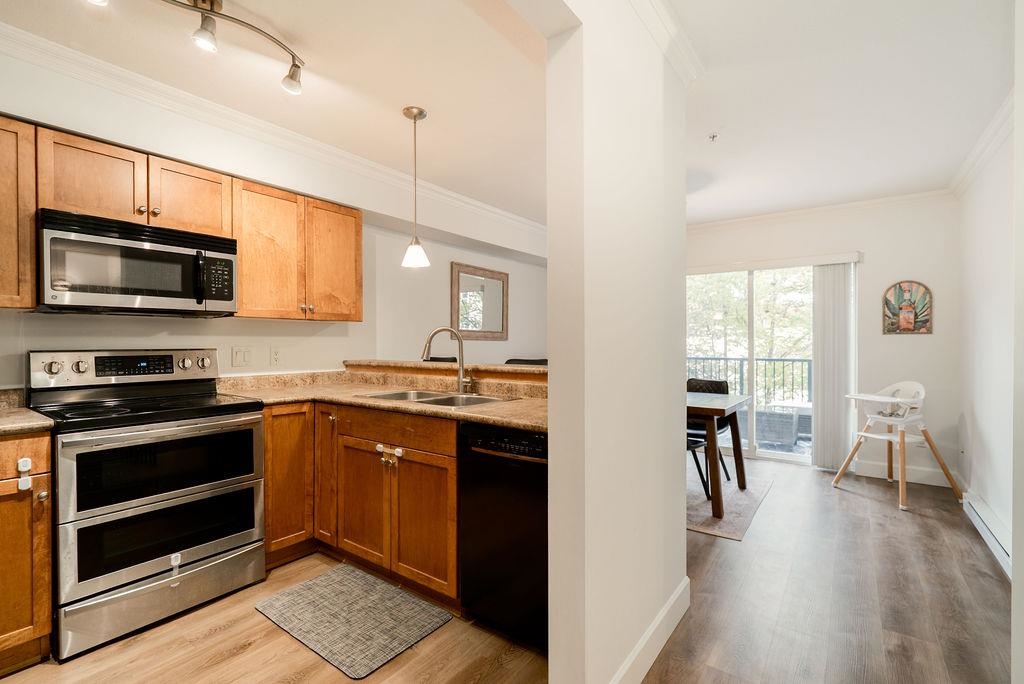 Family Room Photo of 41 19141 124 Avenue, Pitt Meadows, BC