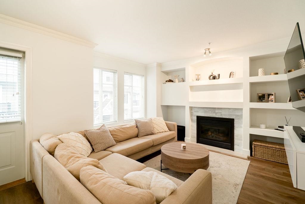 Guest Bathroom Photo of 41 19141 124 Avenue, Pitt Meadows, BC