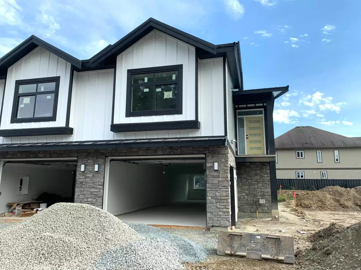 Exterior Front Photo of 8546 Dunbar Way, Mission, BC