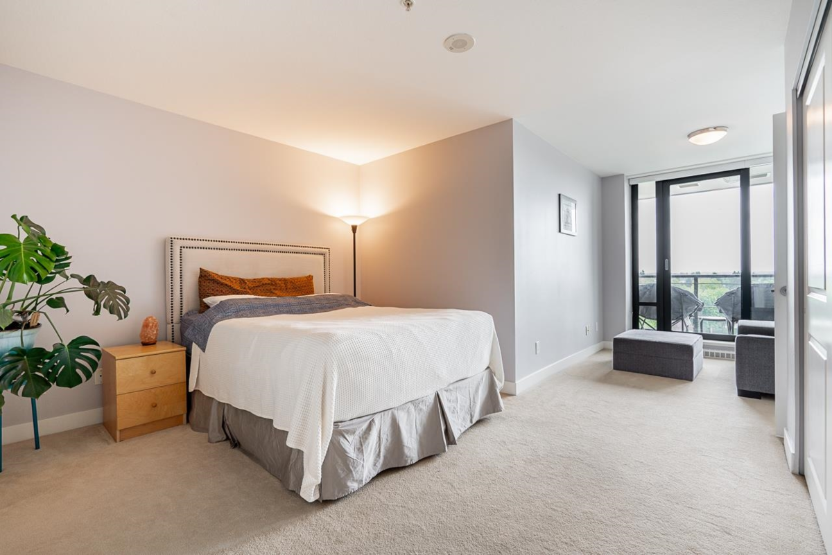 Powder Room Photo of 906 12069 Harris Road, Pitt Meadows, BC